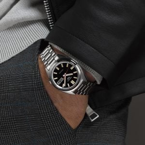 Seiko 5 Sports SNXS 